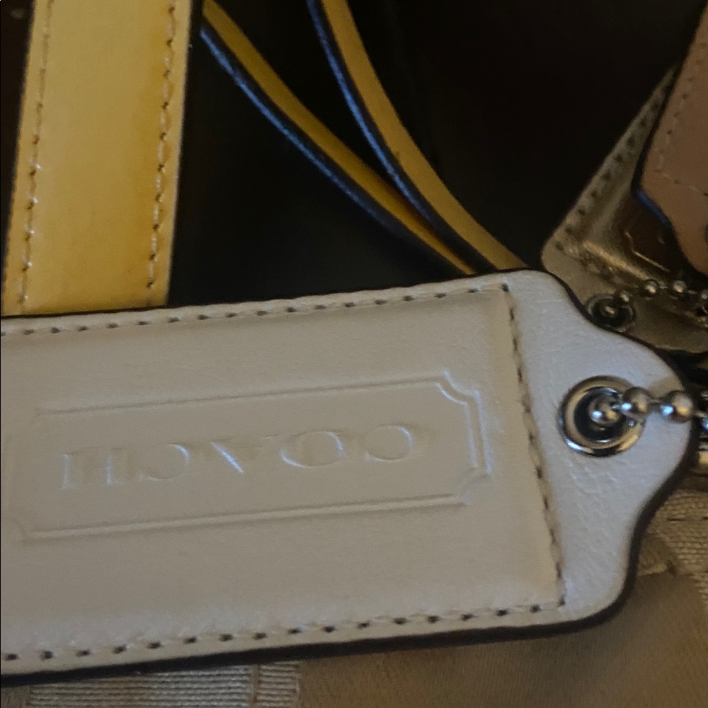 Coach purse🍄 - Picture 3 of 5